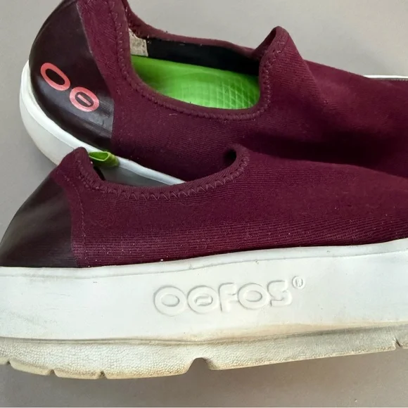 OOFOS OOmg Comfort Slip-On Shoes Burgundy Women’s 8 / 39 - Picture 6 of 7